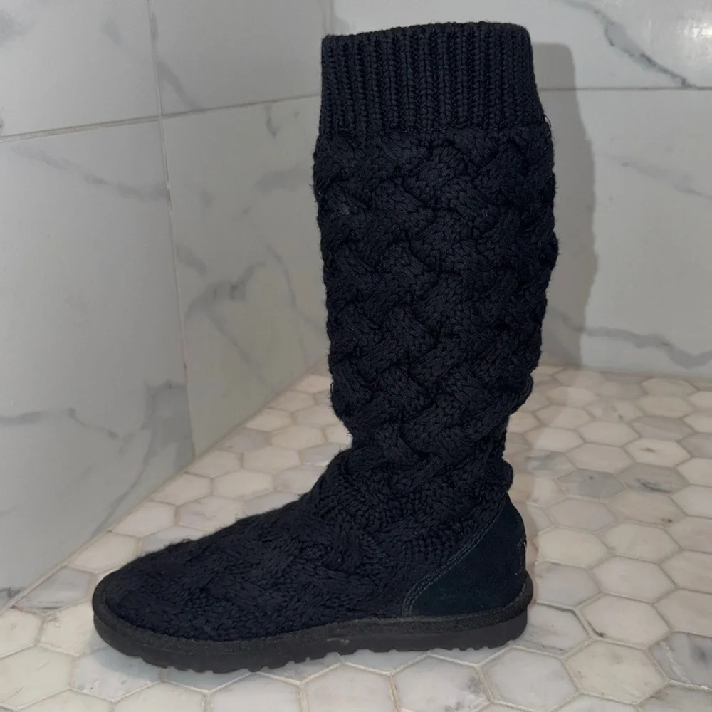 UGG Australia Mahayla Ribbon Black Tall Knit Boots Women’s Size 6